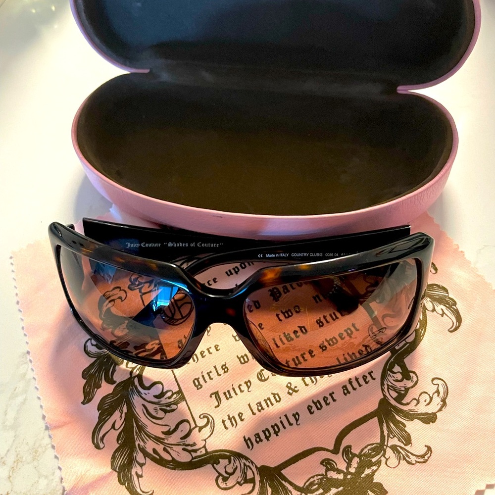 Beautiful Vibes in Juicy Couture!